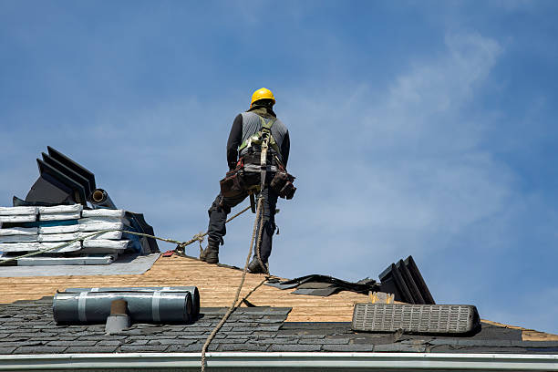 Professional Roofing technician working in Big Lake, WA